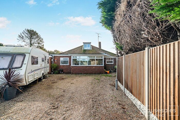 3 Bedroom Detached Bungalow For Sale In Main Road, Great Yarmouth, NR29