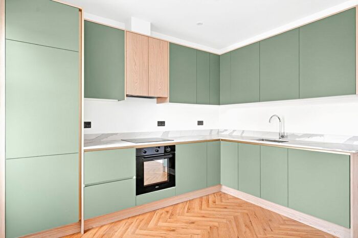 1 Bedroom Flat To Rent In Wandsworth High Street, London, SW18