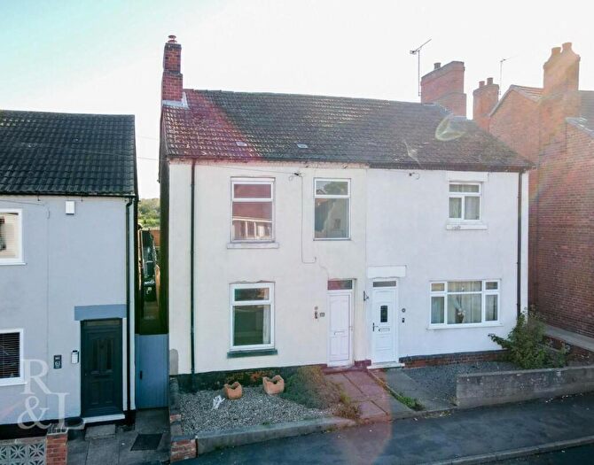3 Bedroom Semi-Detached House For Sale In Moira Road, Donisthorpe, DE12