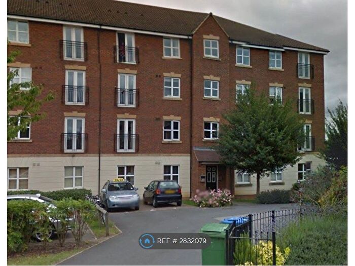 2 Bedroom Flat To Rent In Fount Court, Market Harborough, LE16