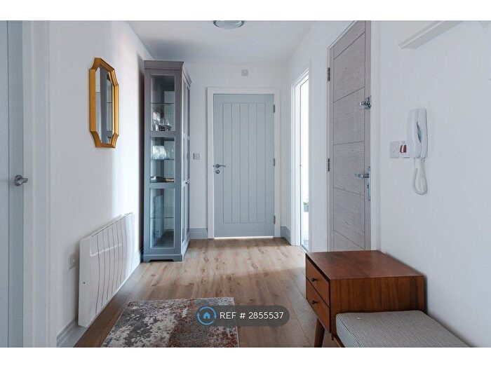 2 Bedroom Flat To Rent In All Souls Avenue, London, NW10