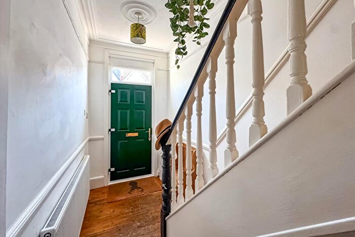 3 Bedroom Terraced House For Sale In Westminster Drive, Westcliff-on-Sea, SS0