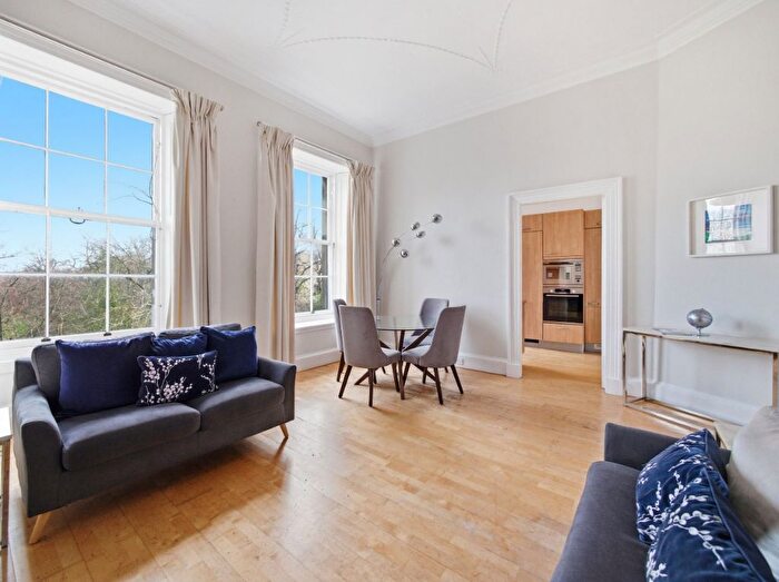 1 Bedroom Flat For Sale In / Wemyss Place, New Town, Edinburgh, EH3