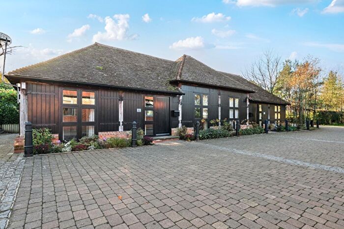 1 Bedroom Flat To Rent In Hatchet Lane, Winkfield, Windsor, SL4