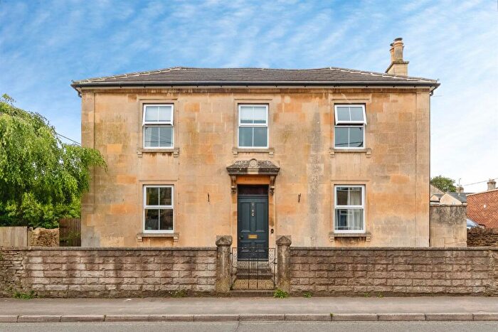 4 Bedroom Detached House For Sale In Pickwick Road, Corsham, SN13