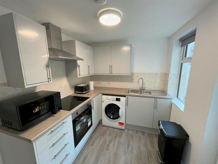 2 Bedroom Private Hall To Rent In Gregson Road, Lancaster, LA1