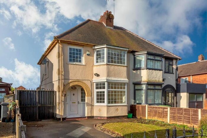 3 Bedroom Semi-Detached House To Rent In Church Street, Heath Town, Wolverhampton, WV10