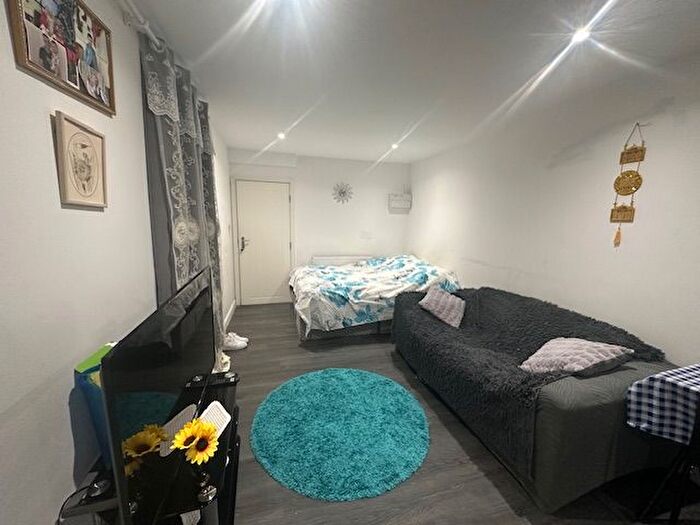 1 Bedroom Flat To Rent In Buxton Road, Luton, LU1