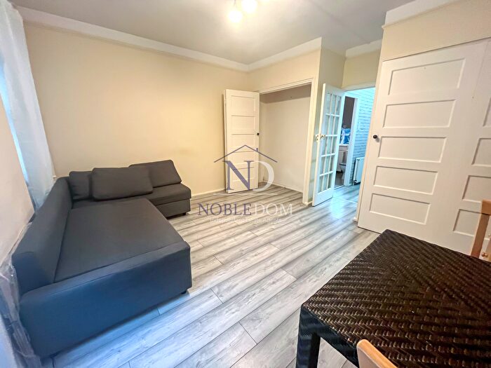 1 Bedroom Studio To Rent In Western Avenue, London, W5
