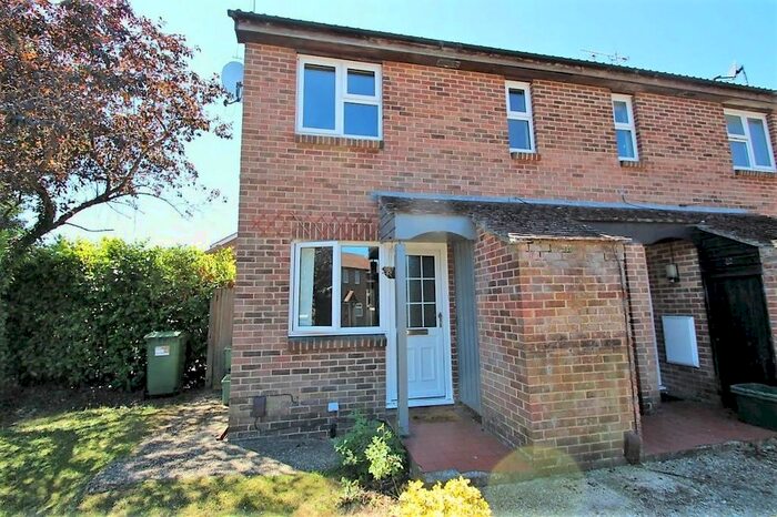 1 Bedroom Maisonette To Rent In Talbot Way, Tilehurst, Reading, RG31