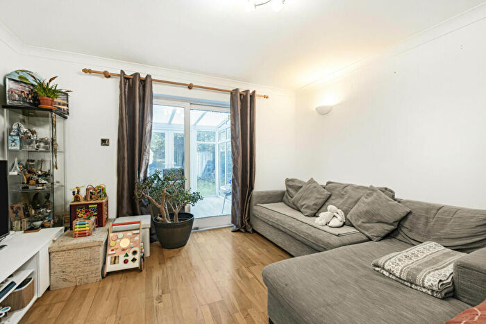 2 Bedroom Semi Detached House To Rent In Maryland Road, London, E15