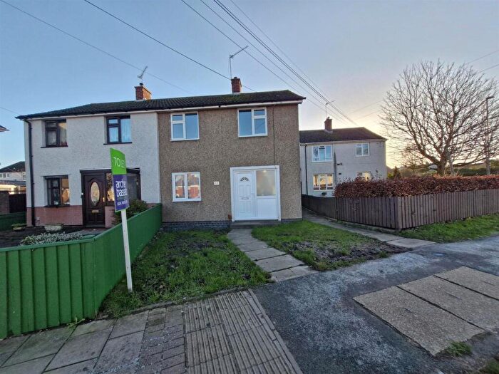 3 Bedroom Semi Detached House To Rent In St James Lane, Willenhall, Coventry, CV3