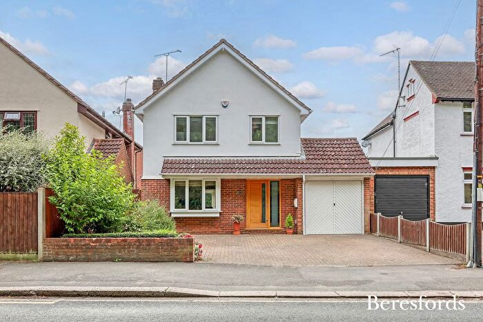 4 Bedroom Detached House For Sale In Hartswood Road, Warley, CM14