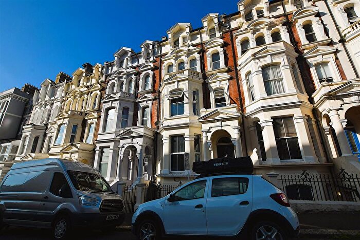2 Bedroom Flat To Rent In Warrior Gardens, St Leonards On Sea, TN37
