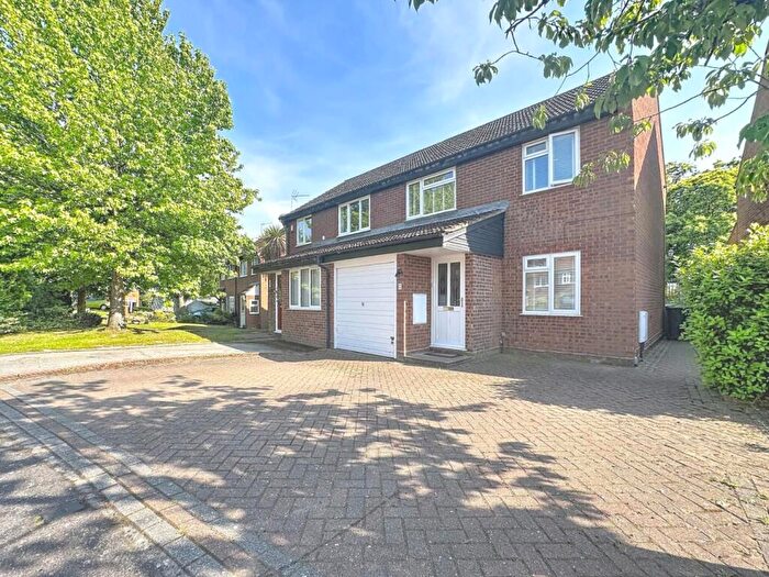 3 Bedroom House For Sale In Firtree Rise, Ipswich, IP8