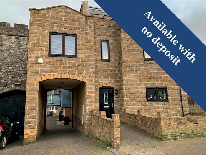 3 Bedroom Town House To Rent In Willsons Road, Ramsgate, CT11