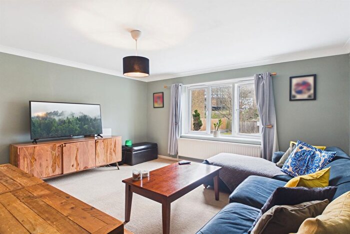 2 Bedroom Flat For Sale In Lannock Court, West Gardens, SW17