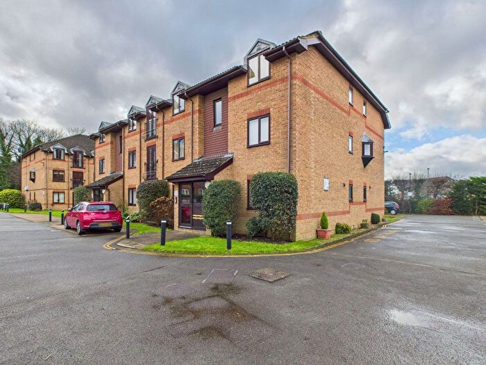 1 Bedroom Flat For Sale In Westlands, Kings Road, Horsham, West Sussex, RH13