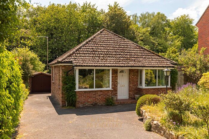 2 Bedroom Property For Sale In London Road, Forest Row, RH18