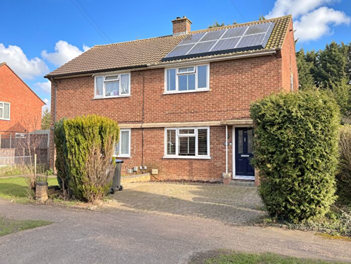 2 Bedroom Semi Detached House For Sale In Eastern Way, Letchworth Garden City, SG6