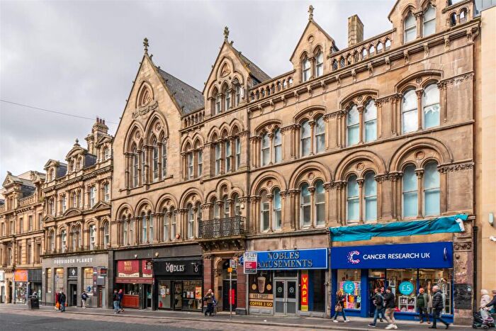 3 Bedroom Apartment To Rent In £pppw - Grainger Street, City Centre, NE1