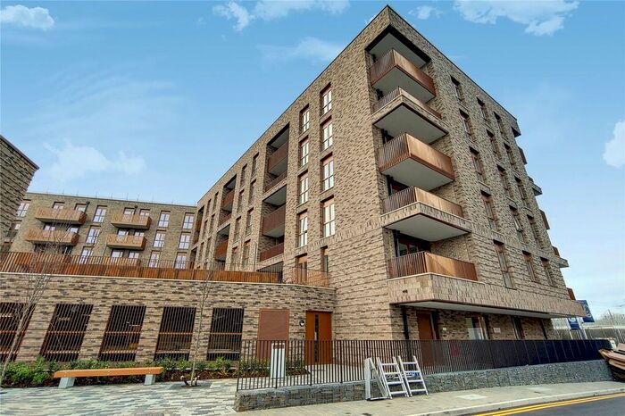 1 Bedroom Flat To Rent In Fresh Wharf Road, Barking, Essex, IG11