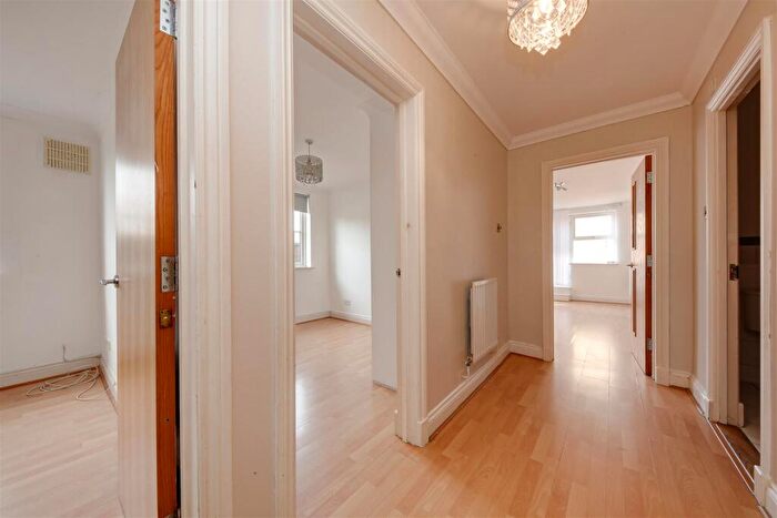 2 Bedroom Apartment To Rent In Regents Gate House, Horseferry Road, E14