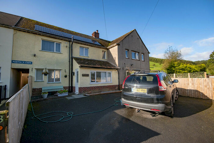 2 Bedroom Terraced House For Sale In Porth-y-cwm, Llanarmon Dyffryn Ceiriog, LL20