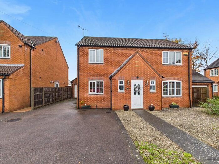 4 Bedroom Detached House For Sale In Carnaby Close, Mackworth, DE22
