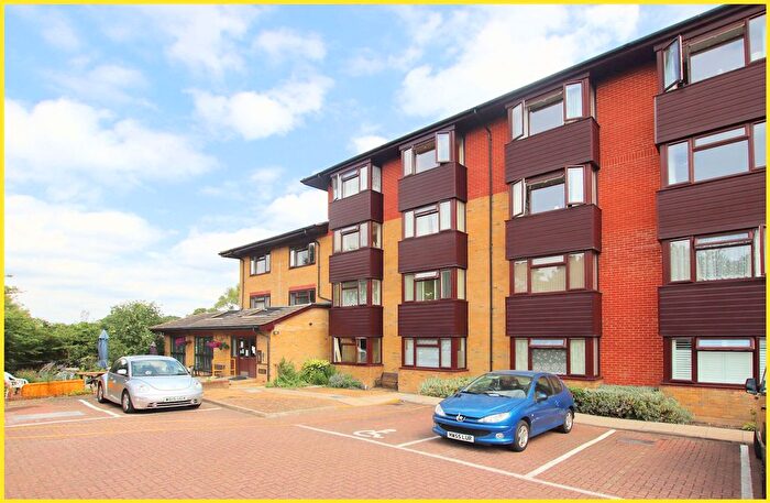 1 Bedroom Property To Rent In Red Lodge Road, Red Lodge Red Lodge Road, BR4