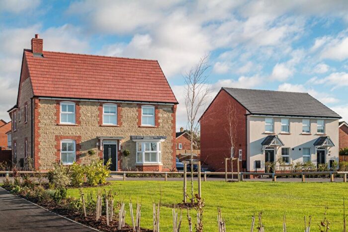 4 Bedroom Detached House For Sale In The Meer, Benson, Wallingford, OX10