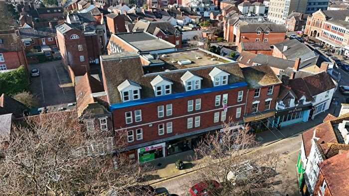 1 Bedroom Flat For Sale In Flagstones, Granville Place, Aylesbury, HP20