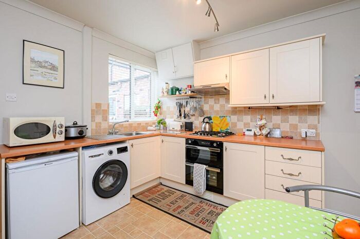 3 Bedroom Terraced House For Sale In Spring Hill, Tadcaster, LS24