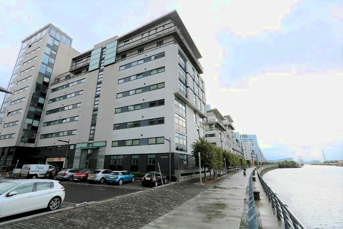 2 Bedroom Flat To Rent In Castlebank Place, Glasgow, G11