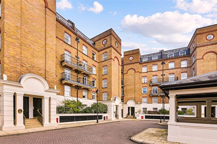 2 Bedroom Flat To Rent In Hale House, Lindsay Square, Pimlico, London, SW1V