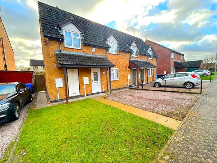 2 Bedroom Semi Detached House To Rent In Ladds Close, Fishtoft, PE21