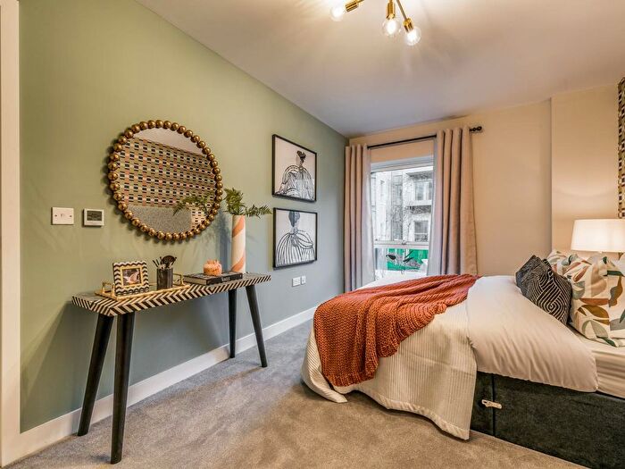 2 Bedroom Flat For Sale In Newmarket Road, Teversham, Cambridge, CB5