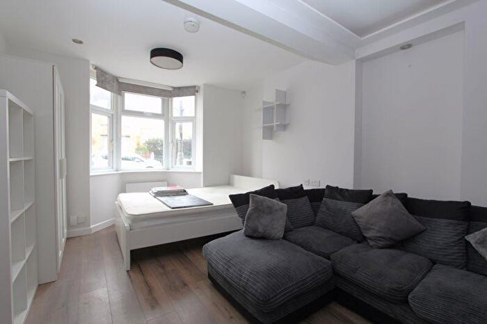 1 Bedroom Flat To Rent In Moat Street, Wigston, Leicester, LE18