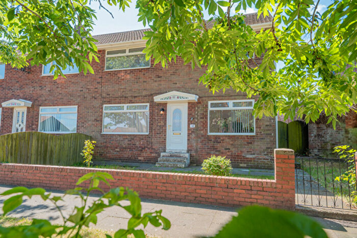 3 Bedroom Semi-Detached House For Sale In Lecondale, Leam Lane Estate, Felling, Gateshead, NE10