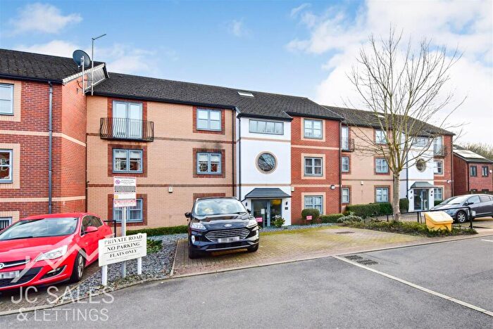 1 Bedroom Flat For Sale In Normanton Spring Close, Sheffield, S13