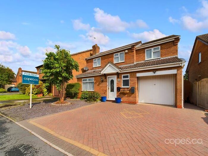 4 Bedroom Detached House To Rent In Crest Close, Stretton, Burton-On-Trent, Staffordshire, DE13