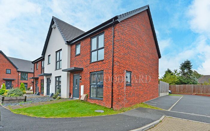 3 Bedroom End Terrace House For Sale In Wootton Close, Leabrooks, DE55