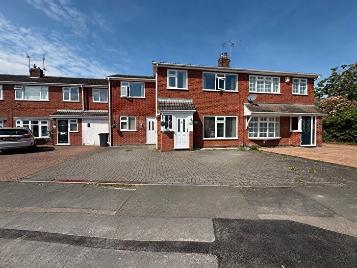 5 Bedroom Semi-Detached House For Sale In Farriers Way, East Goscote, Leicester, LE7