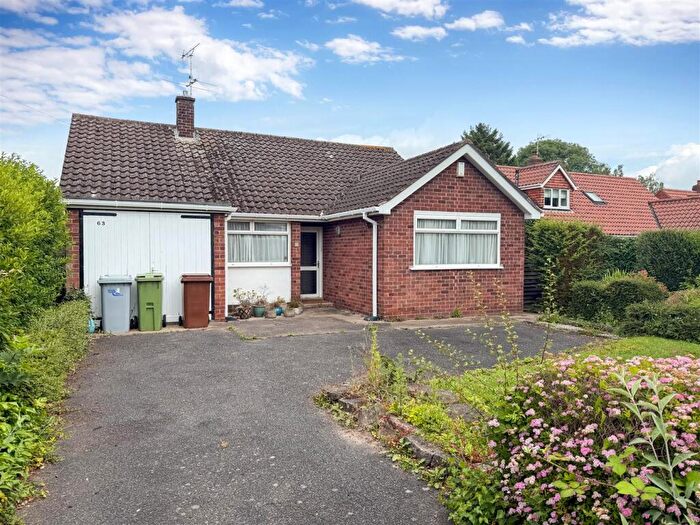 3 Bedroom Detached Bungalow For Sale In Halloughton Road, Southwell, NG25