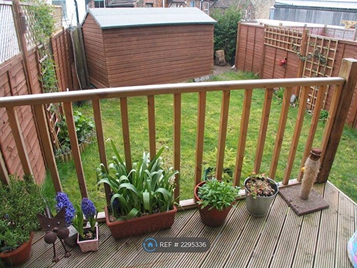 1 Bedroom Maisonette To Rent In Garlands Road, Redhill, RH1
