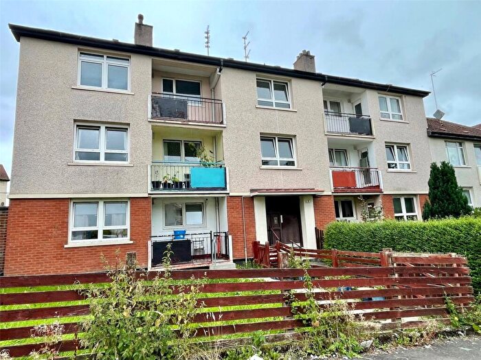 2 Bedroom Flat For Sale In Eriboll Place, Lambhill, Glasgow, G22