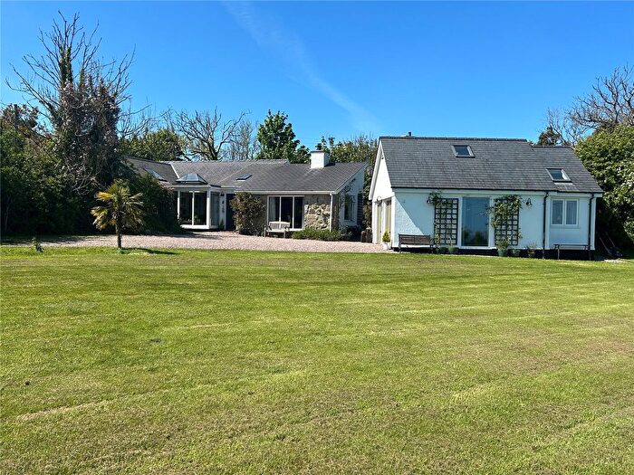 3 Bedroom Detached House To Rent In Llannerch-Y-Medd, LL71