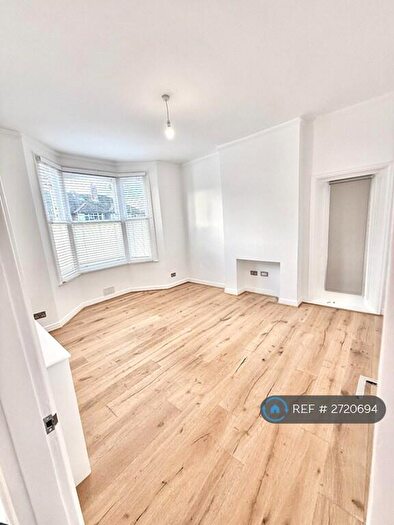 4 Bedroom Semi Detached House To Rent In Marion Road, London, NW7