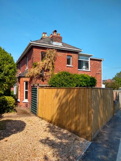 1 Bedroom Flat To Rent In Arthur Road, Christchurch BH23