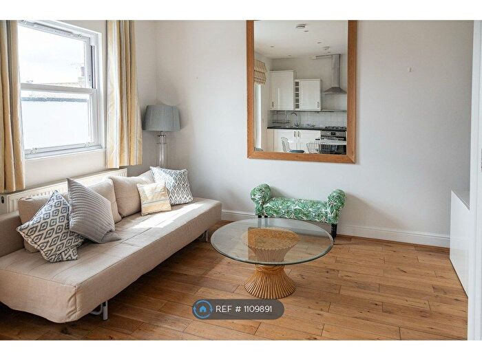 1 Bedroom Flat To Rent In Fulham Road, London, SW6